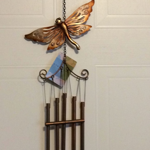 5/$25 WINDCHIME BUTTERFLY - Picture 1 of 4